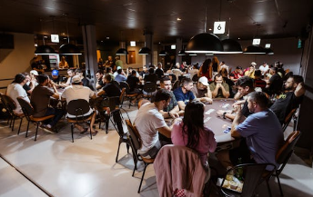 淺顯易懂的德州撲克發牌順序規則